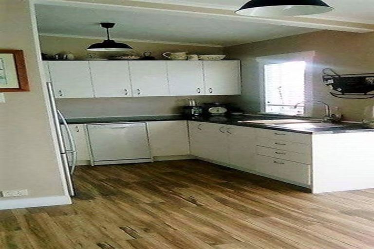 Photo of property in 112 Robertson Road, Otaua, Waiuku, 2682