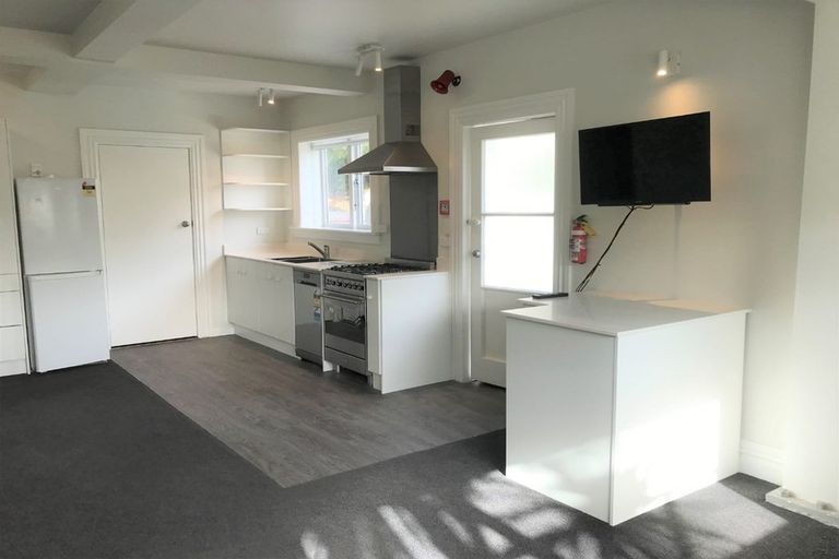 Photo of property in 2 Telford Terrace, Oriental Bay, Wellington, 6011