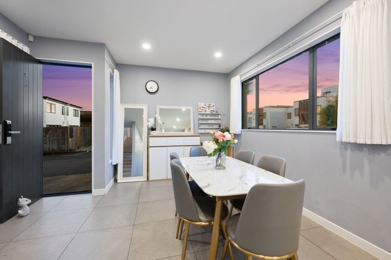 Photo of property in 2 Ketu Court, Albany Heights, Auckland, 0632