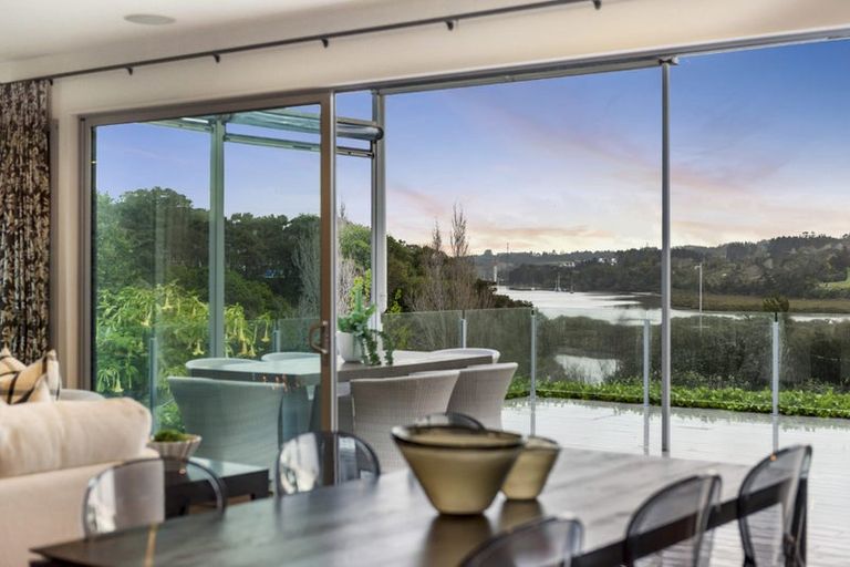 Photo of property in 26 Matheson Road, Red Beach, 0932