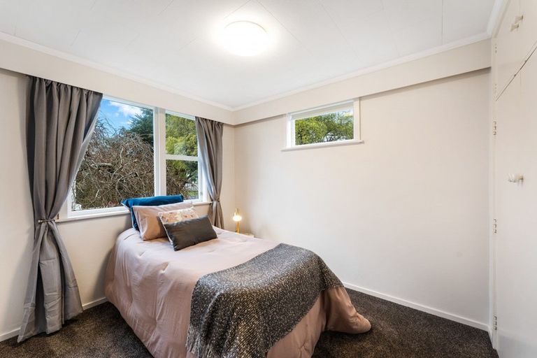 Photo of property in 2 Monterey Place, Totara Park, Upper Hutt, 5018
