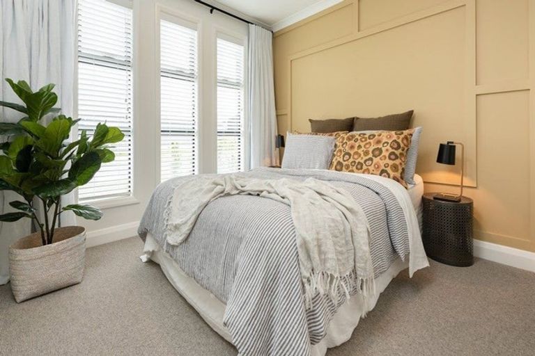 Photo of property in 20 Melandra Road, Stanmore Bay, Whangaparaoa, 0932