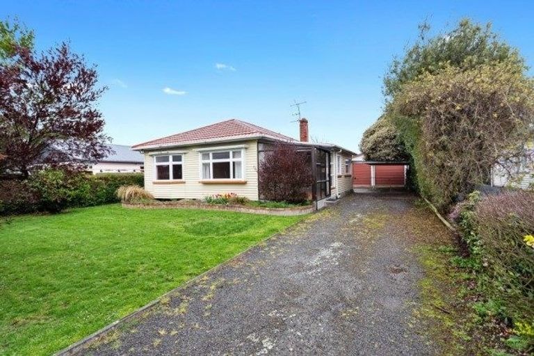 Photo of property in 13 Lindon Street, Rangiora, 7400