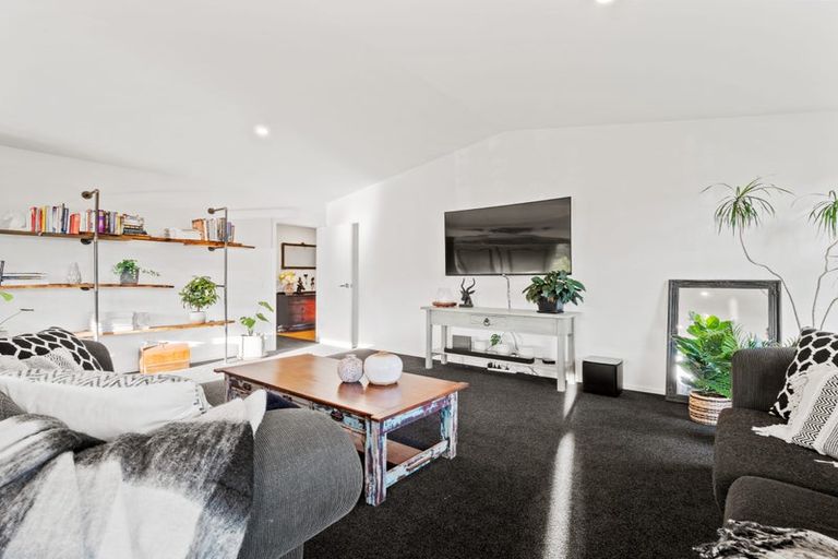 Photo of property in 17 Sandford Terrace, Lower Shotover, Queenstown, 9304