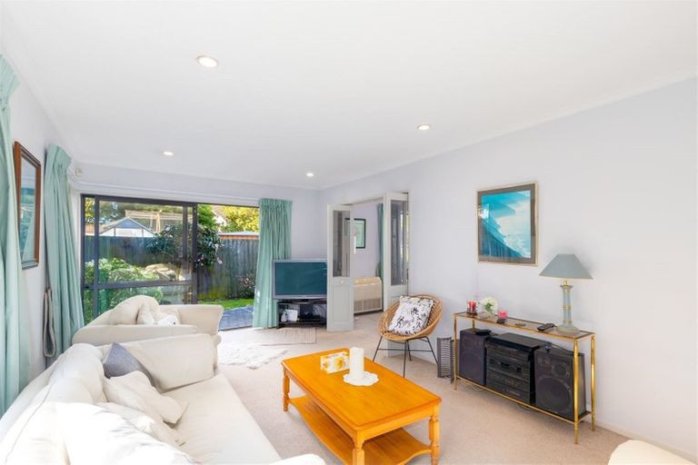 Photo of property in 4a Quirk Place, Sockburn, Christchurch, 8042