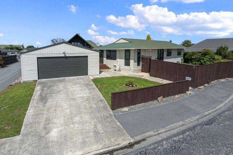 Photo of property in 9 Bankview Place, Amberley, 7410