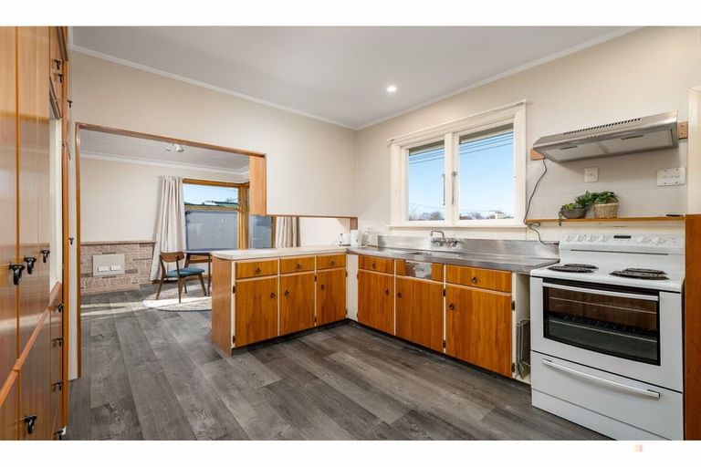 Photo of property in 30 Hughes Street, Waimate, 7924
