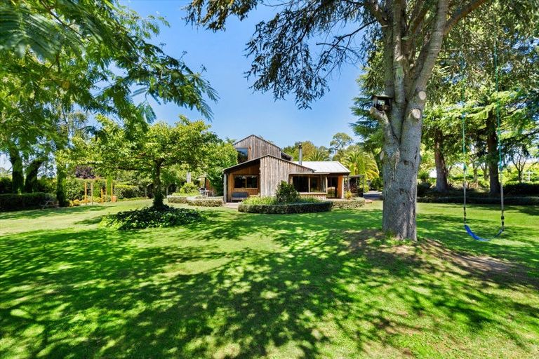 Photo of property in 16 Miller Street, Otane, 4202