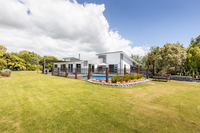 Photo of property in 848a Carrington Road, Hurworth, New Plymouth, 4371