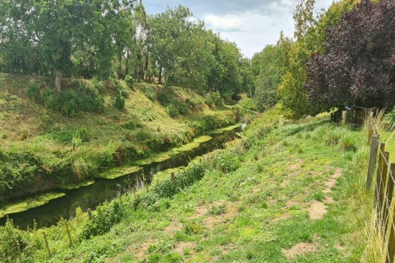 Photo of property in 384 Te Aute Road, Pukahu, Hastings, 4172