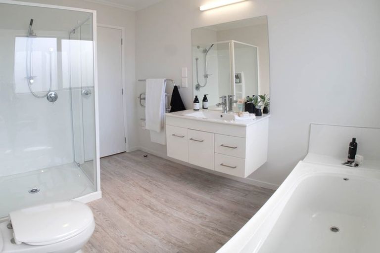 Photo of property in 8 Crake Street, Te Kauwhata, 3710