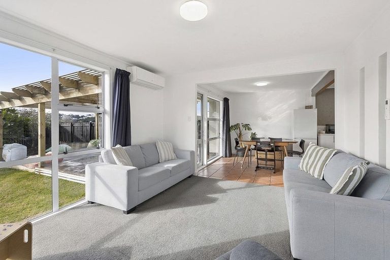 Photo of property in 2/163 Rongotai Road, Rongotai, Wellington, 6022