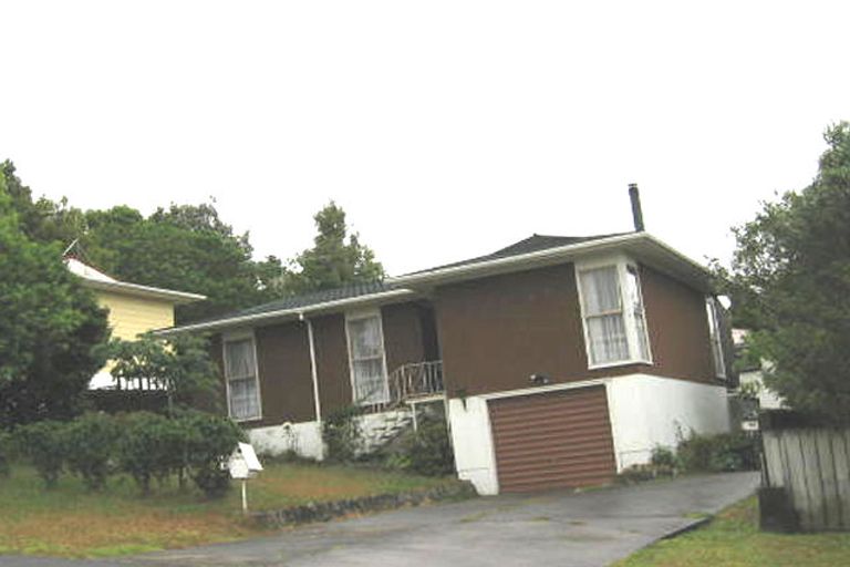 Photo of property in 1/18 Lavery Place, Sunnynook, Auckland, 0632