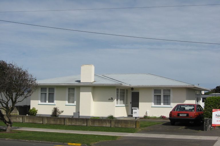 Photo of property in 125 Cornfoot Street, Castlecliff, Whanganui, 4501
