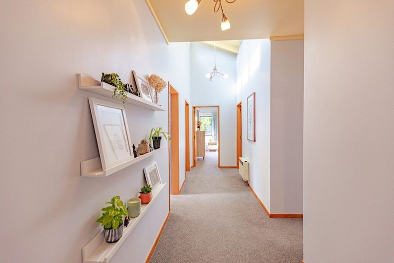 Photo of property in 36 Aiken Road, Saint Johns Hill, Whanganui, 4501