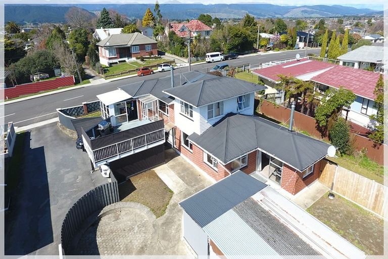 Photo of property in 253 Cambridge Street, Levin, 5510