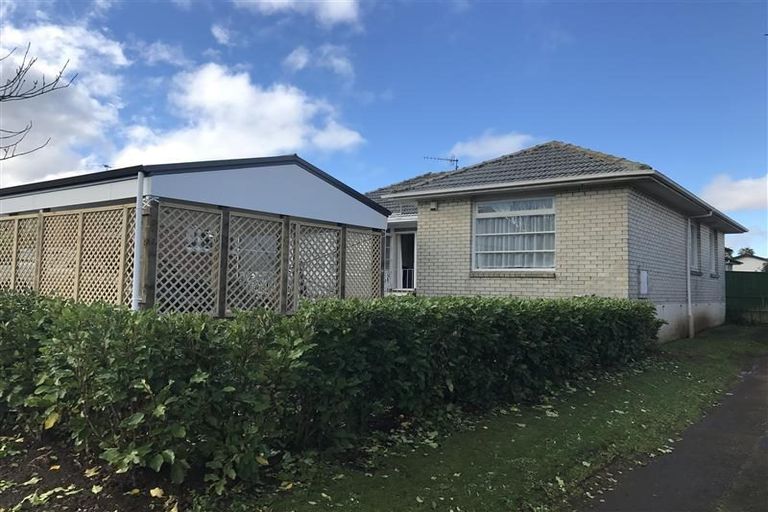 Photo of property in 10 Carbine Road, Mount Wellington, Auckland, 1060