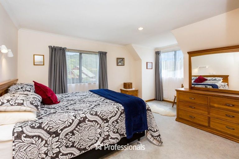 Photo of property in 3 Alleys Way, Ebdentown, Upper Hutt, 5018