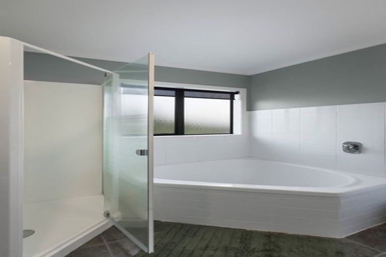 Photo of property in 35 Papaunahi Road, Bowentown, Katikati, 3177