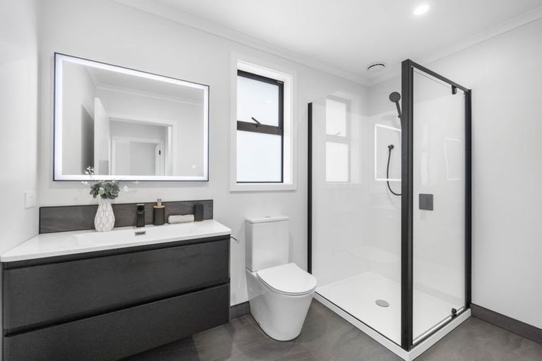 Photo of property in 92 Great South Road, Pokeno, 2402