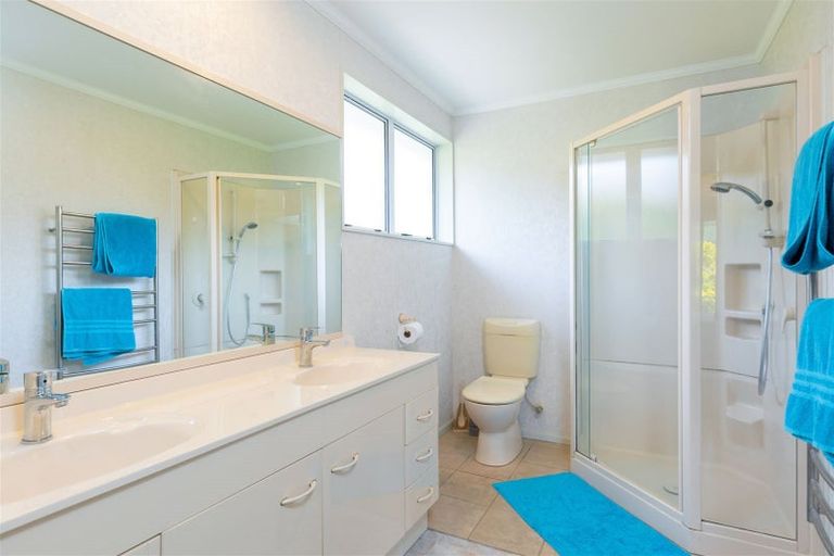 Photo of property in 8 Ranui Street, Waikawa, Picton, 7220