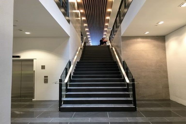 Photo of property in 2 White Road, Manurewa, Auckland, 2102