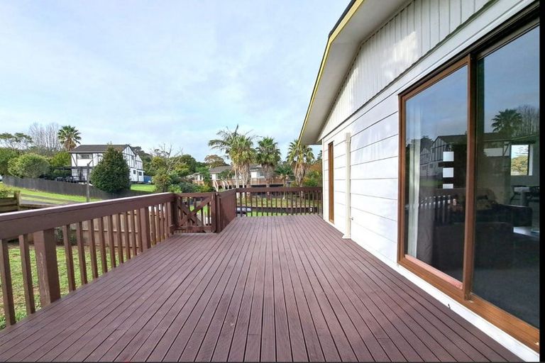 Photo of property in 12 Wilkinson Way, Browns Bay, Auckland, 0630