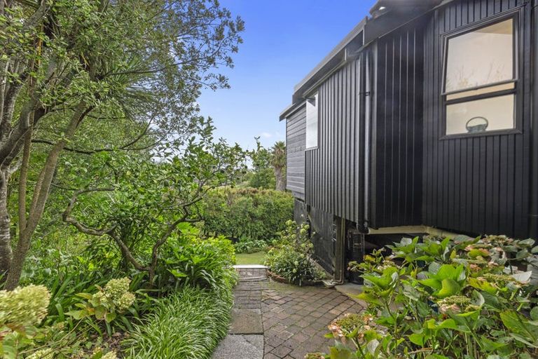 Photo of property in 178 Bleakhouse Road, Mellons Bay, Auckland, 2014