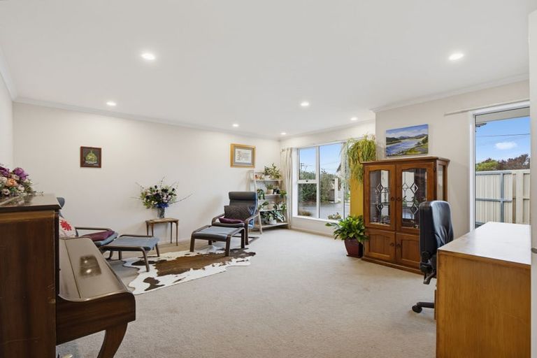 Photo of property in 151 Shaw Avenue, New Brighton, Christchurch, 8083
