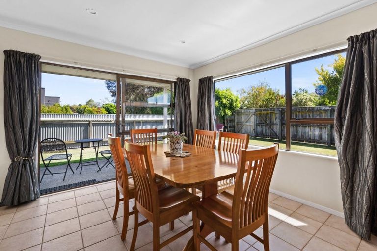 Photo of property in 907 Lawrence Street, Akina, Hastings, 4122