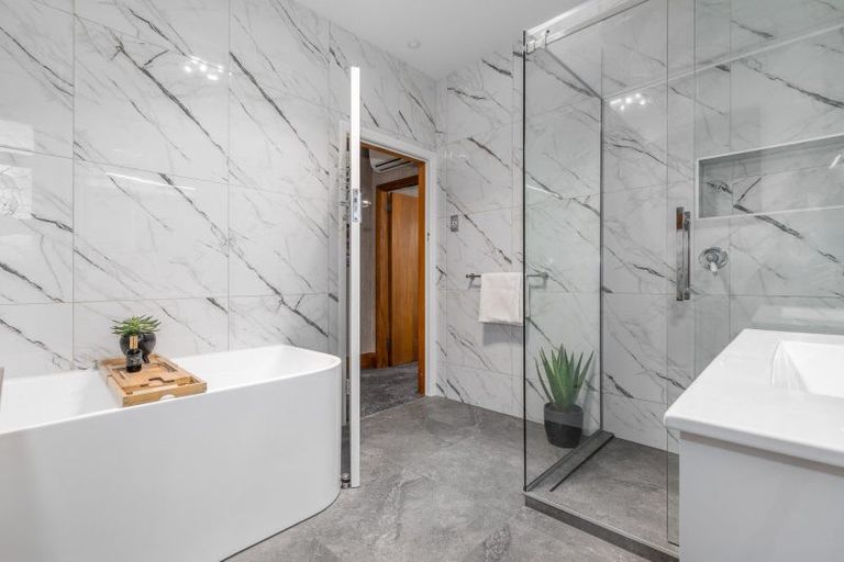 Photo of property in 48a Kings Drive, Levin, 5510