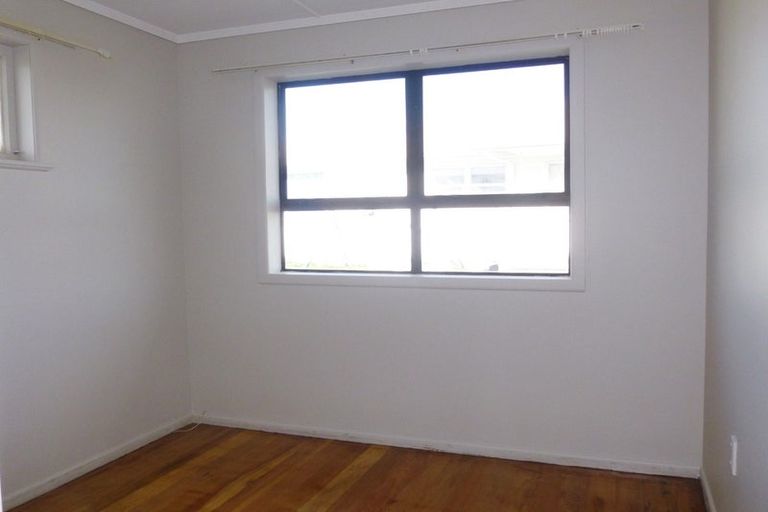 Photo of property in 17 Cricket Place, Melville, Hamilton, 3206