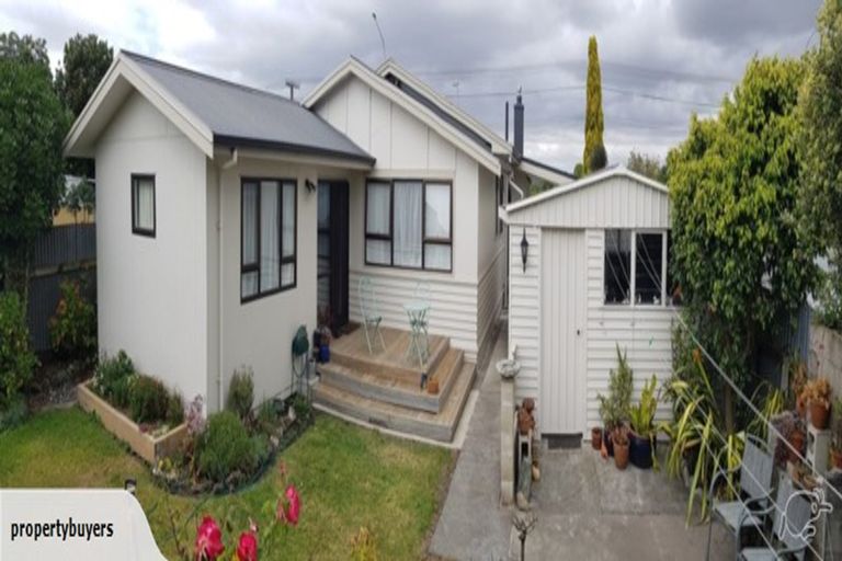 Photo of property in 76 Meeanee Quay, Westshore, Napier, 4110