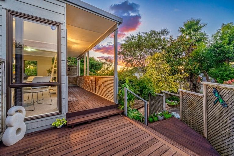 Photo of property in 2/39 Gills Road, Bucklands Beach, Auckland, 2014