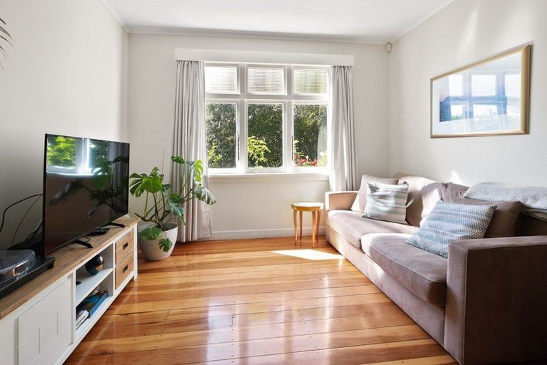 Photo of property in 22 Bettina Road, Fairfield, Hamilton, 3214