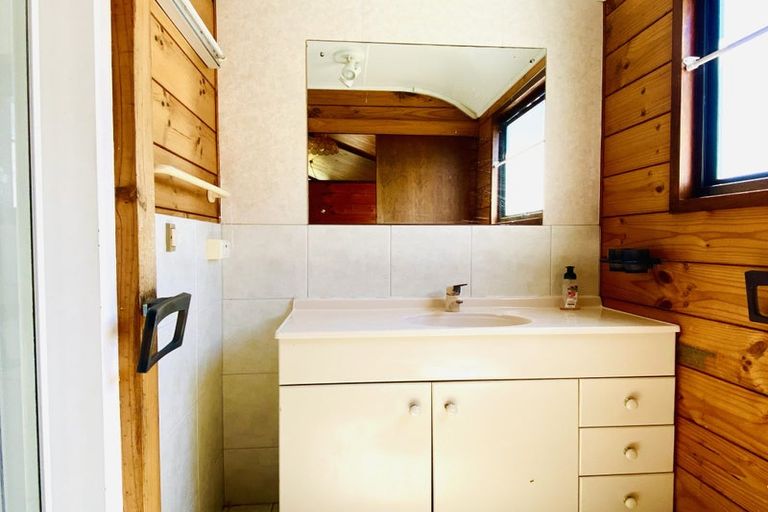 Photo of property in 50 Galsworthy Place, Bucklands Beach, Auckland, 2014