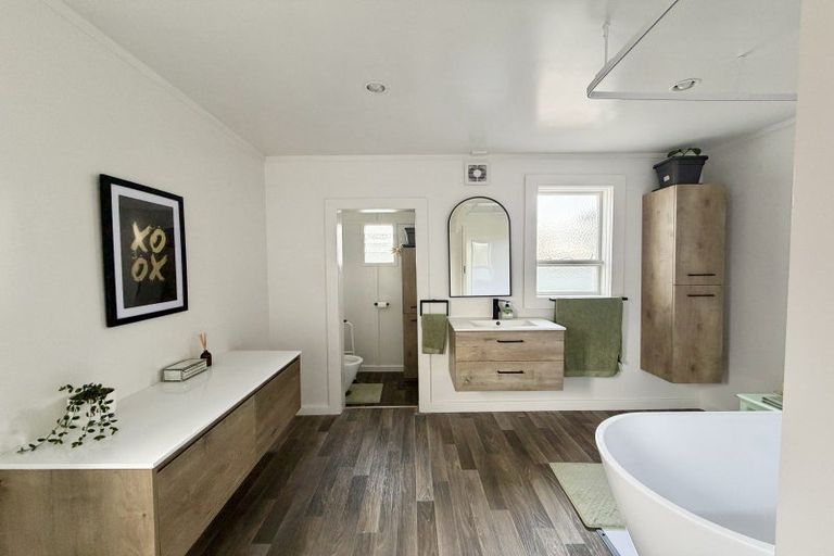 Photo of property in 6 Mill Street, Westport, 7825