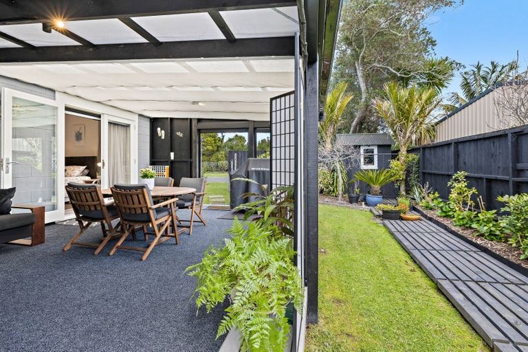 Photo of property in 4a Riverside Drive, Point Wells, 0986