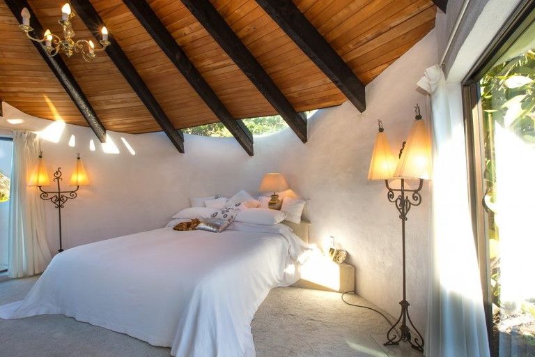 Photo of property in 82 Seaview Road, Paremata, Porirua, 5024