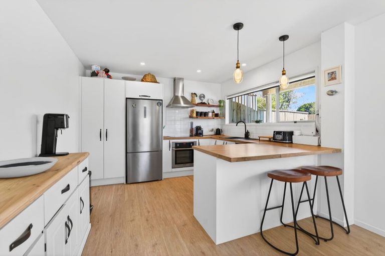 Photo of property in 185b Centreway Road, Orewa, 0931