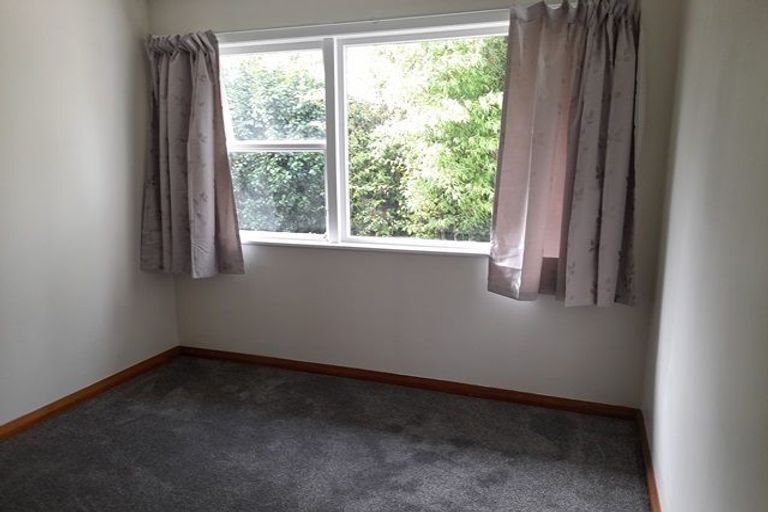 Photo of property in 64 Newcastle Street, Hokowhitu, Palmerston North, 4410