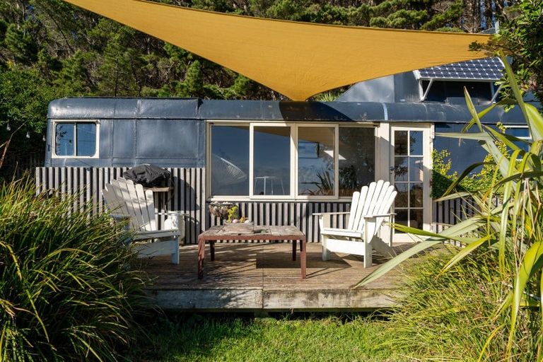 Photo of property in 380 Whaanga Road, Raglan, 3297