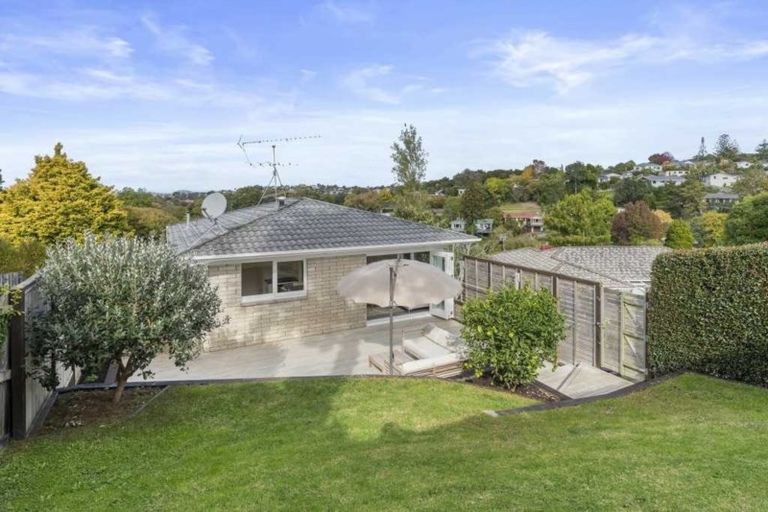 Photo of property in 1/99 Mountbatten Avenue, Hillcrest, Auckland, 0627