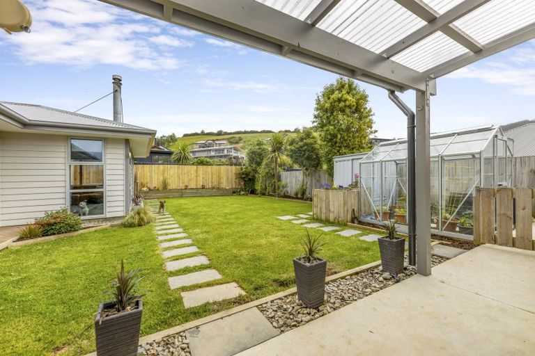 Photo of property in 8 Glendermid Close, Sawyers Bay, Port Chalmers, 9023