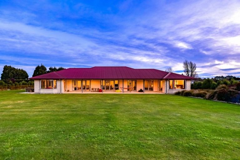 Photo of property in 5 Landsborough Drive, Darfield, 7571