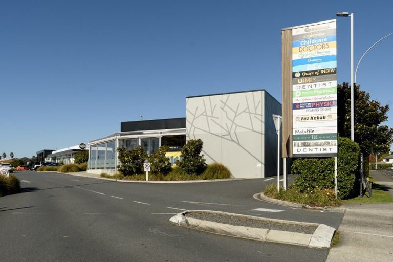 Photo of property in 12 Contour Avenue, Pyes Pa, Tauranga, 3112