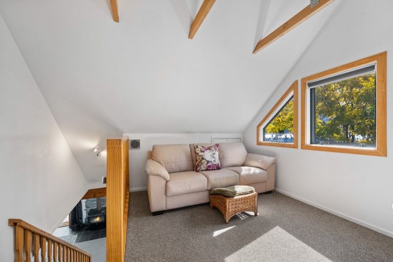 Photo of property in 94 Shields Street, Clyde, 9330