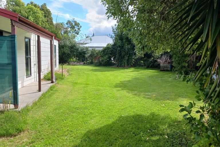 Photo of property in 4 Allens Lane, Clive, 4102