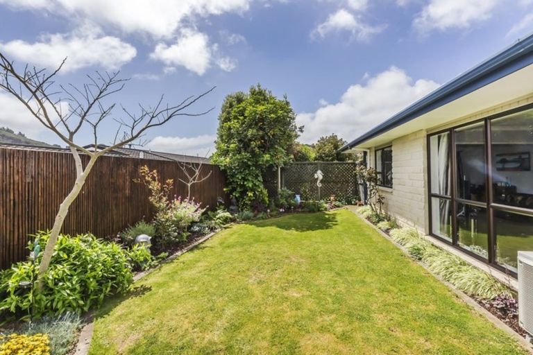 Photo of property in 7 Observatory Close, Whitby, Porirua, 5024