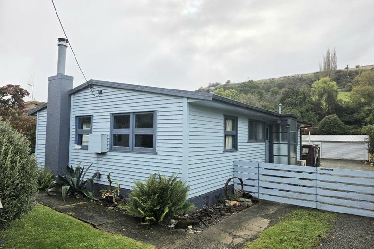 Photo of property in 35 Chelmer Street, Oamaru, 9400
